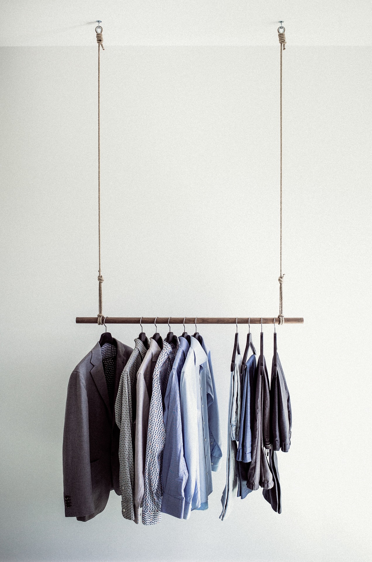 clothes-rail-918859_1920 clothes-rail-918859_1920